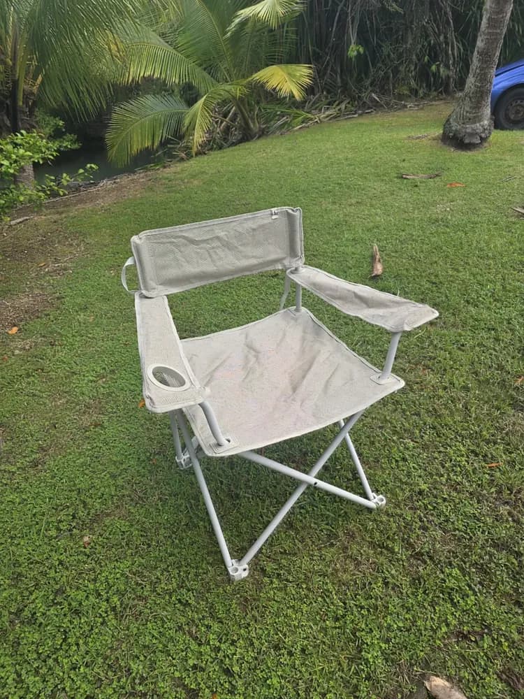 Chaise XL beige réellement louée par Plage Paradise Location
